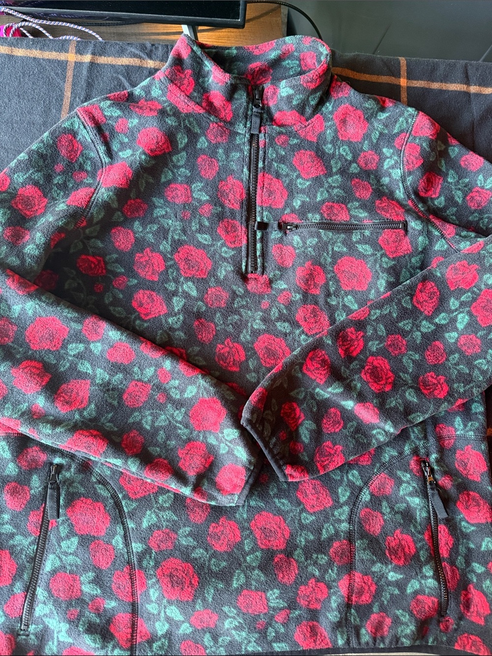 Empyre Men's Red Rose Print Zip-Up Fleece Pullover
